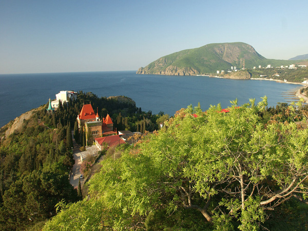 Отдых в Крыму в Алуште – Дворец княгини Гагариной